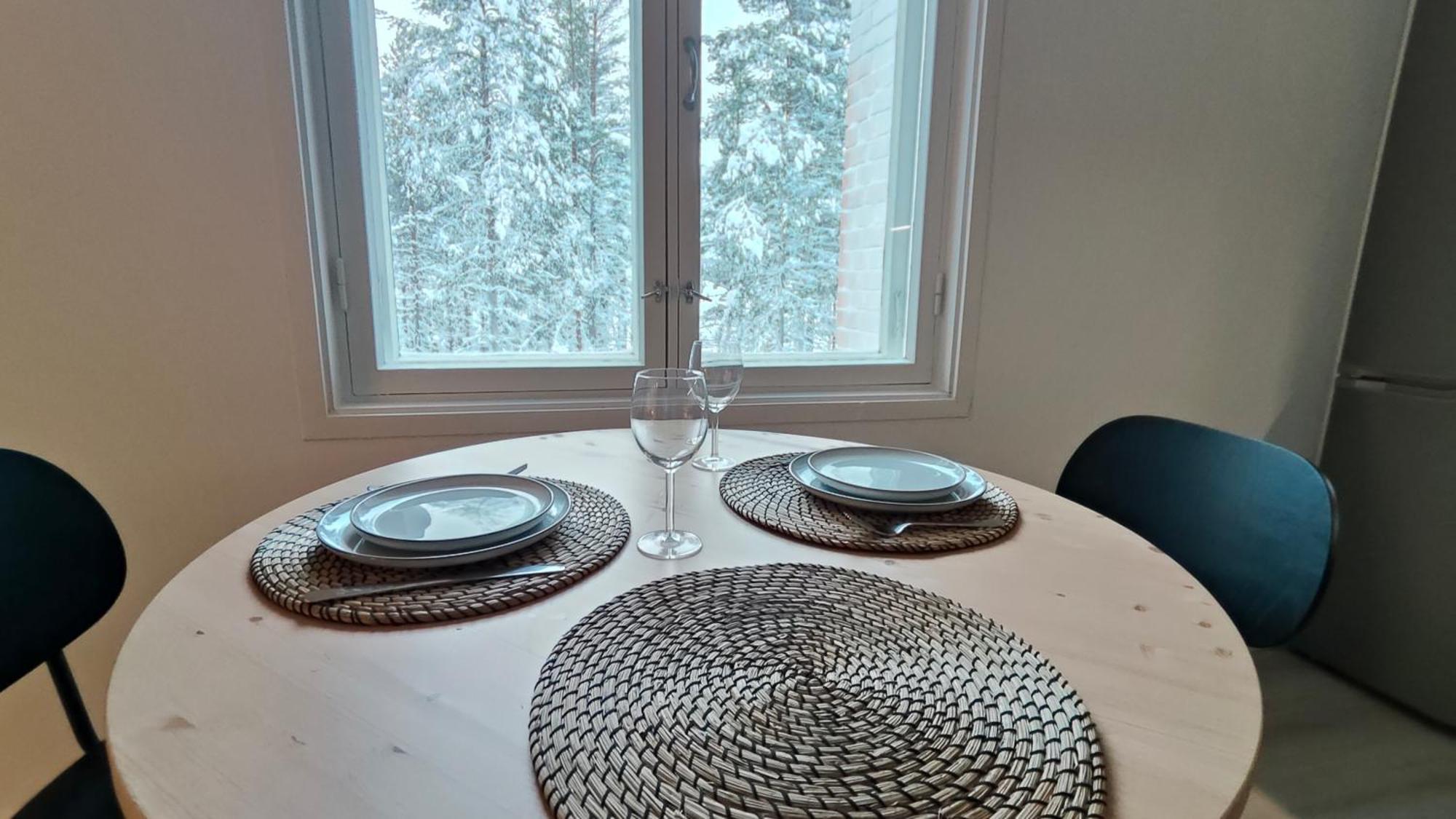 Royal Reindeer Lakeside Apartments Рованиеми Екстериор снимка